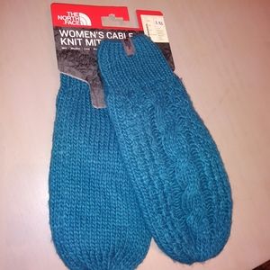 Women's knit mits